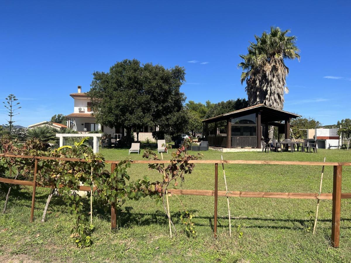 Agriturismo Graziano E Barbara Porto Conte Bagian luar foto