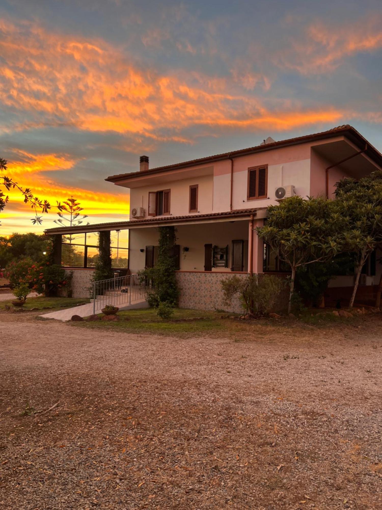 Agriturismo Graziano E Barbara Porto Conte Bagian luar foto